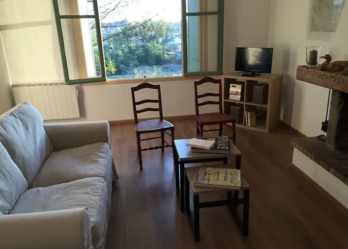 Mas Des Vignes - View Cite De